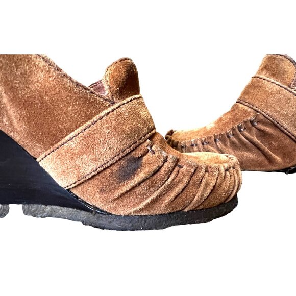 Biviel Brown Leather Wedge Loafers Sz 7 (38 EU) Womens 4" Heel w/ Side Buckle - Picture 11 of 13